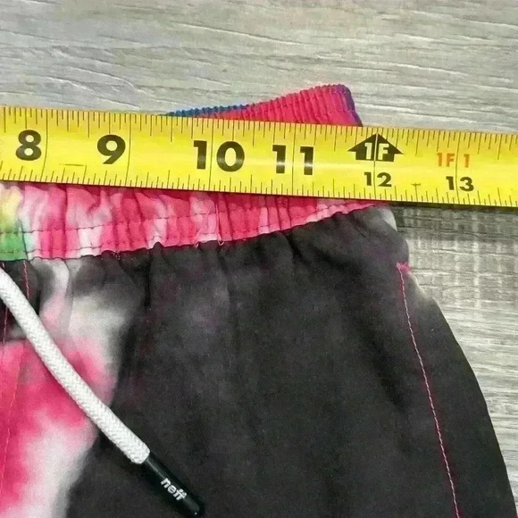 Neff Tie Dyed Boardshorts Mens Size Small 6” Drawstring Swim Surf Beach (Read) - Picture 8 of 16